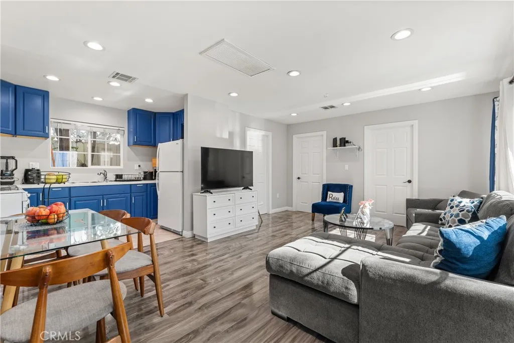 Additional image 20 of 14835 Kittridge Street, Van Nuys, CA 91405