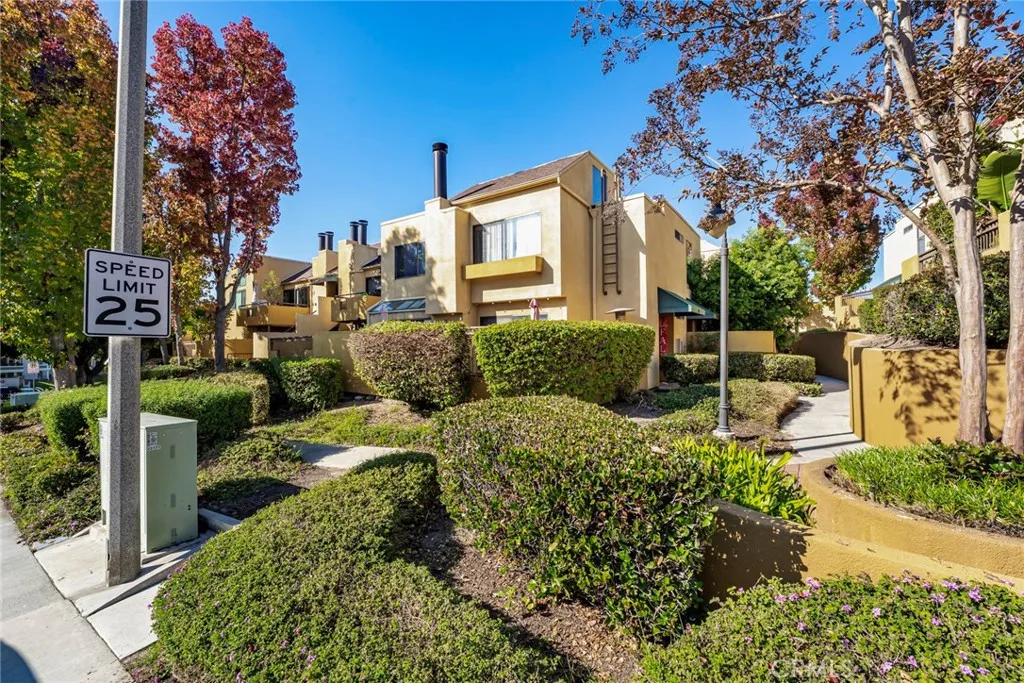 Additional image 54 of 25712 Le Parc Unit 48, Lake Forest, CA 92630