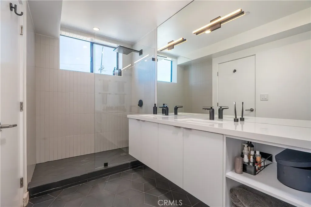 Additional image 73 of 3855 S Centinela Ave, Los Angeles, CA 90066