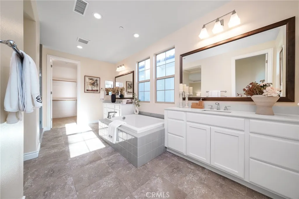 Additional image 50 of 60 Sherwood, Irvine, CA 92620