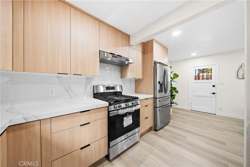 Additional image 11 of 713 Flower Ave, Venice, CA 90291