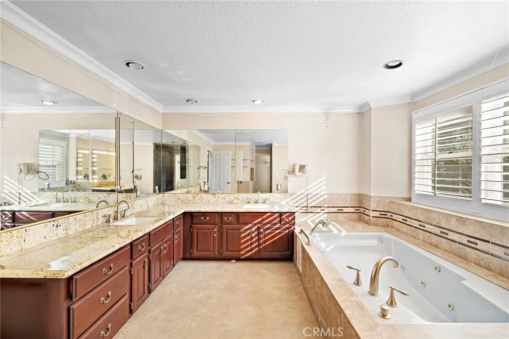 Additional image 37 of 1851 Pitcairn Dr, Costa Mesa, CA 92626