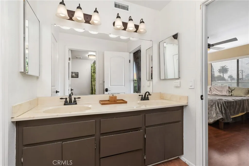 Additional image 53 of 1244 E 3rd St Unit 201, Long Beach, CA 90802