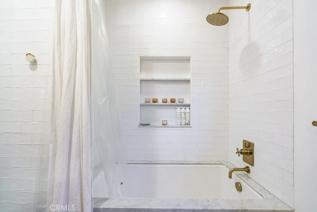 Additional image 125 of 704 Valita St, Venice, CA 90291