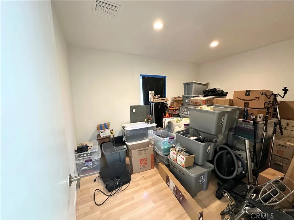 Additional image 59 of 22037 Ybarra, Woodland Hills, CA 91364