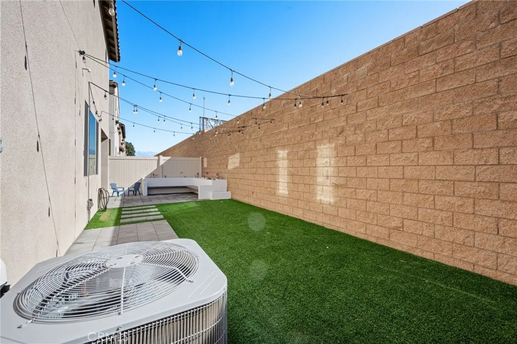 Additional image 105 of 1457 E Laurelwood Dr, San Bernardino, CA 92408