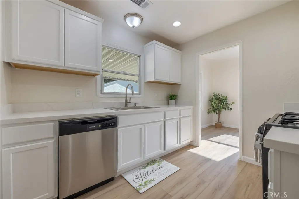 Additional image 46 of 212 N Santa Cruz Ave, Modesto, CA 95354