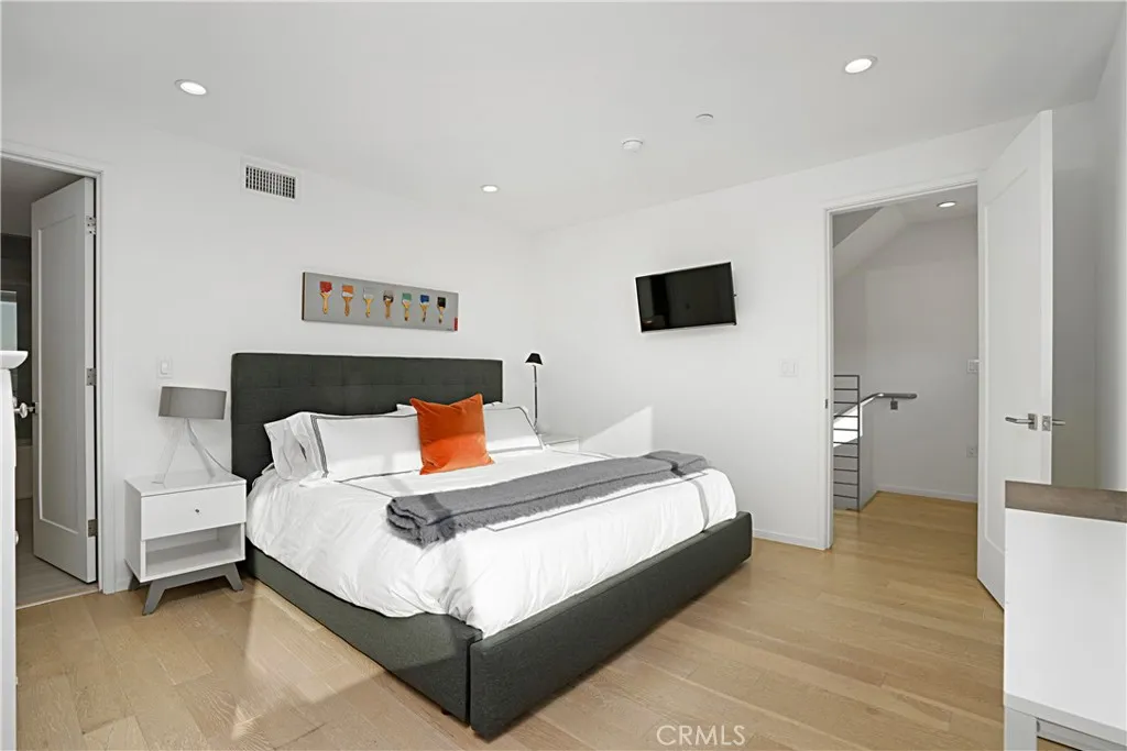 Additional image 61 of 5409 W Wilshire Vista Lane, Los Angeles, CA 90019