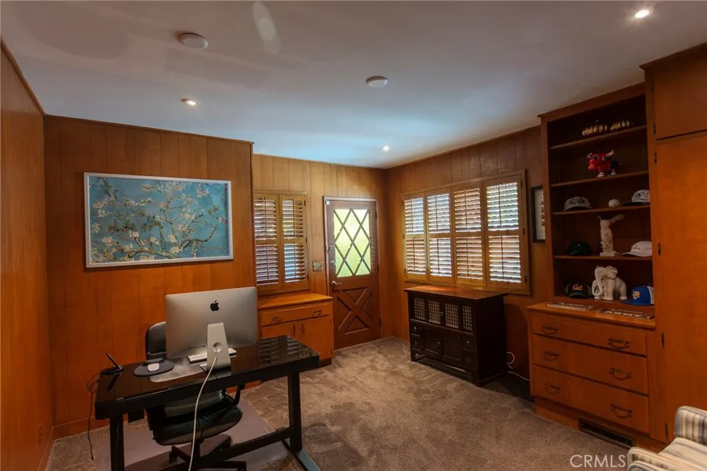 Additional image 18 of 1724 Sombra Drive, Glendale, CA 91208