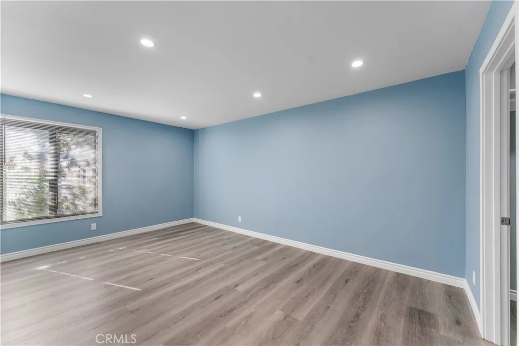 Additional image 84 of 15511 Sherman Way Unit 1, Van Nuys, CA 91406