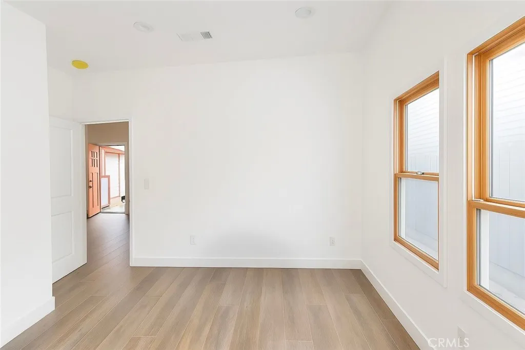 Additional image 28 of 1350 E 8th St, Long Beach, CA 90813