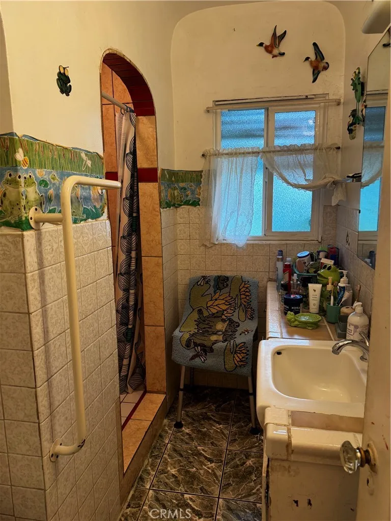 Additional image 20 of 8453 Cypress Ave, South Gate, CA 90280