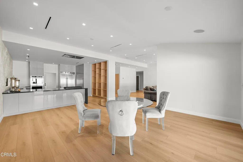 Additional image 65 of 14145 Weddington Street, Los Angeles, CA 91401