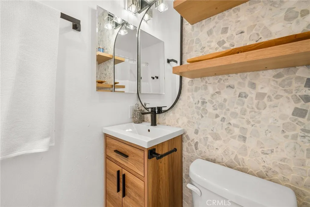 Additional image 67 of 2500 Abbot Kinney Unit 10, Venice, CA 90291