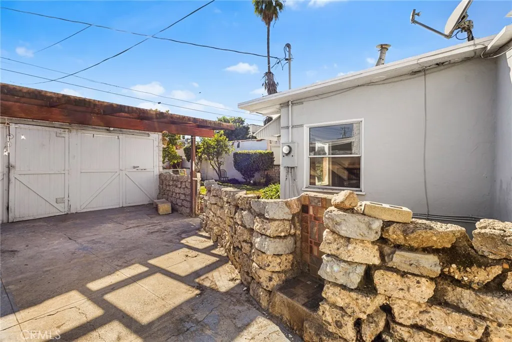 Additional image 45 of 2056 W 70th St, Los Angeles, CA 90047