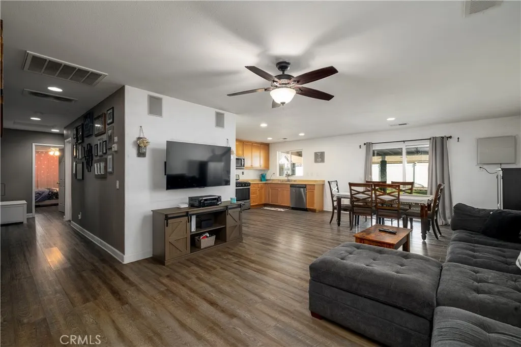Additional image 6 of 3079 Avalon, Perris, CA 92571