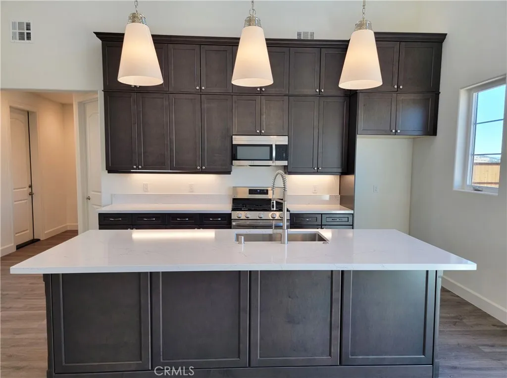 Additional image 10 of 713 Manor Lane, Paso Robles, CA 93446