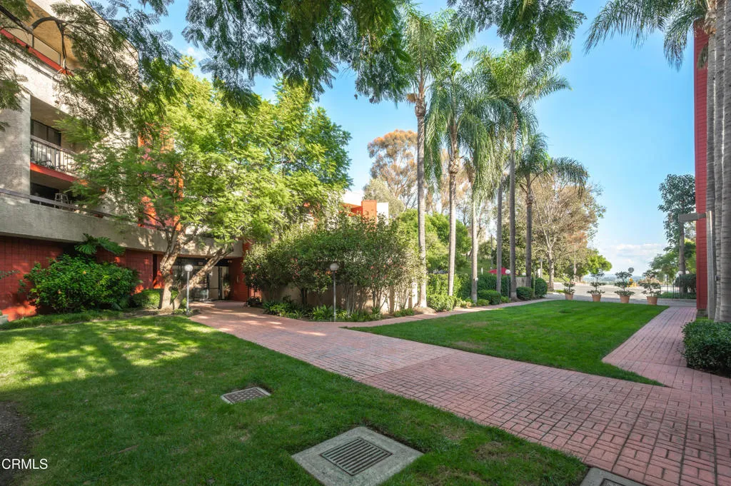 Additional image 30 of 3961 Via Marisol Unit 316, Los Angeles, CA 90042