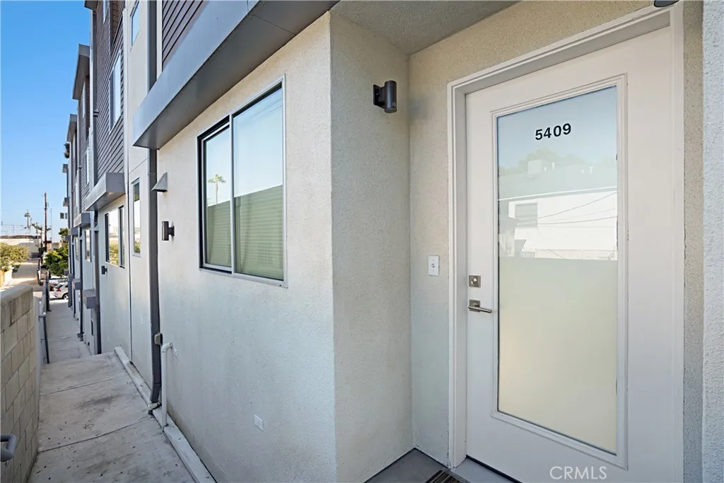 Additional image 6 of 5409 W Wilshire Vista Lane, Los Angeles, CA 90019