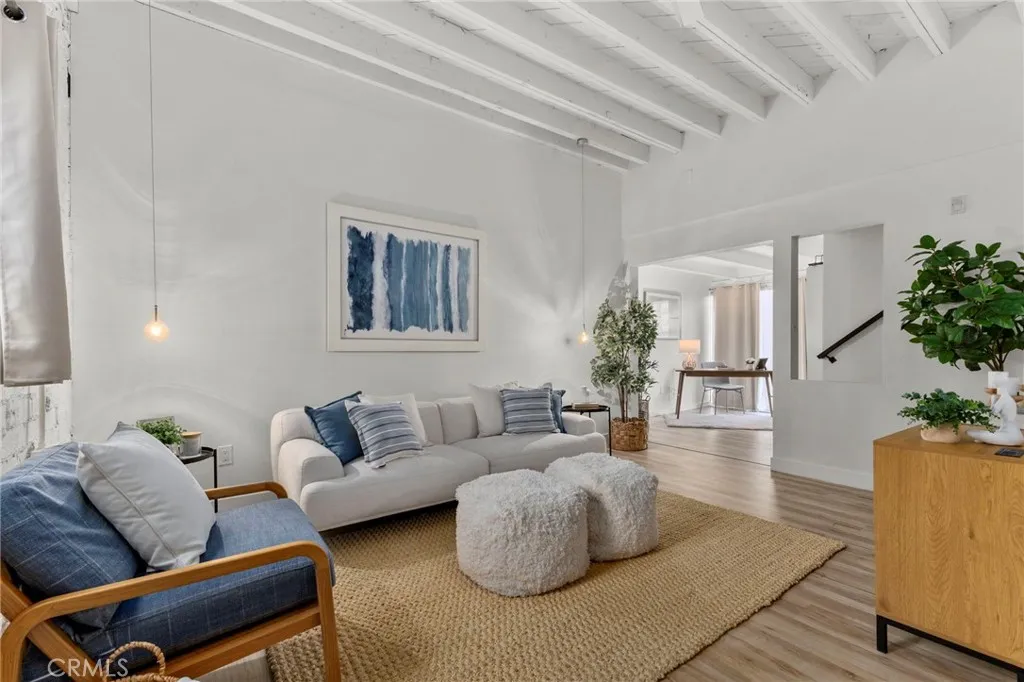 Additional image 4 of 941 W Hawthorn St Unit 9, San Diego, CA 92101