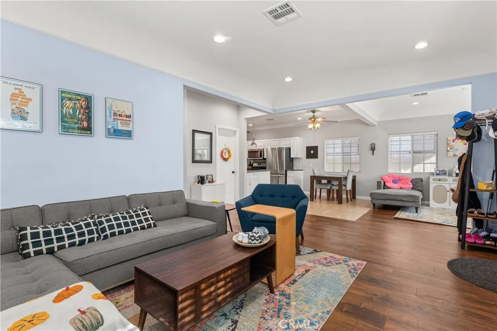 Additional image 5 of 14835 Kittridge Street, Van Nuys, CA 91405