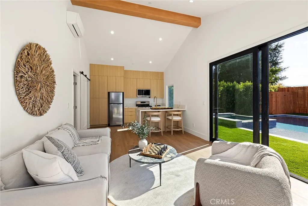 Additional image 105 of 5750 Stansbury Avenue, Sherman Oaks, CA 91401