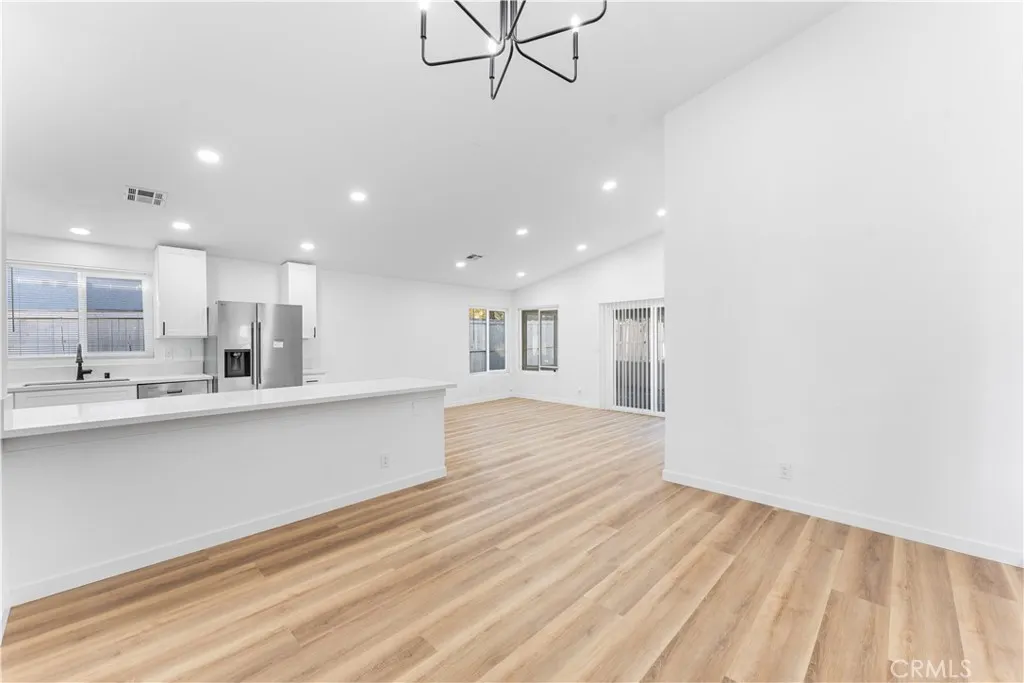 Additional image 8 of 43117 Bloomingpark St, Lancaster, CA 93536