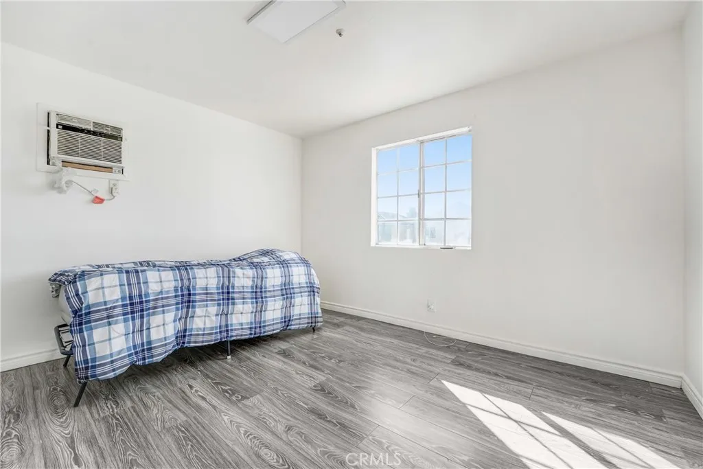 Additional image 26 of 14300 Terra Bella St Unit 20, Panorama City, CA 91402