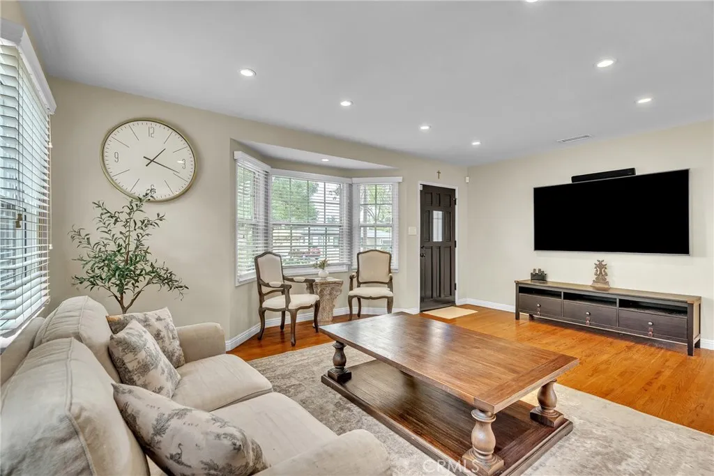 Additional image 5 of 3295 Las Lunas, Pasadena, CA 91107