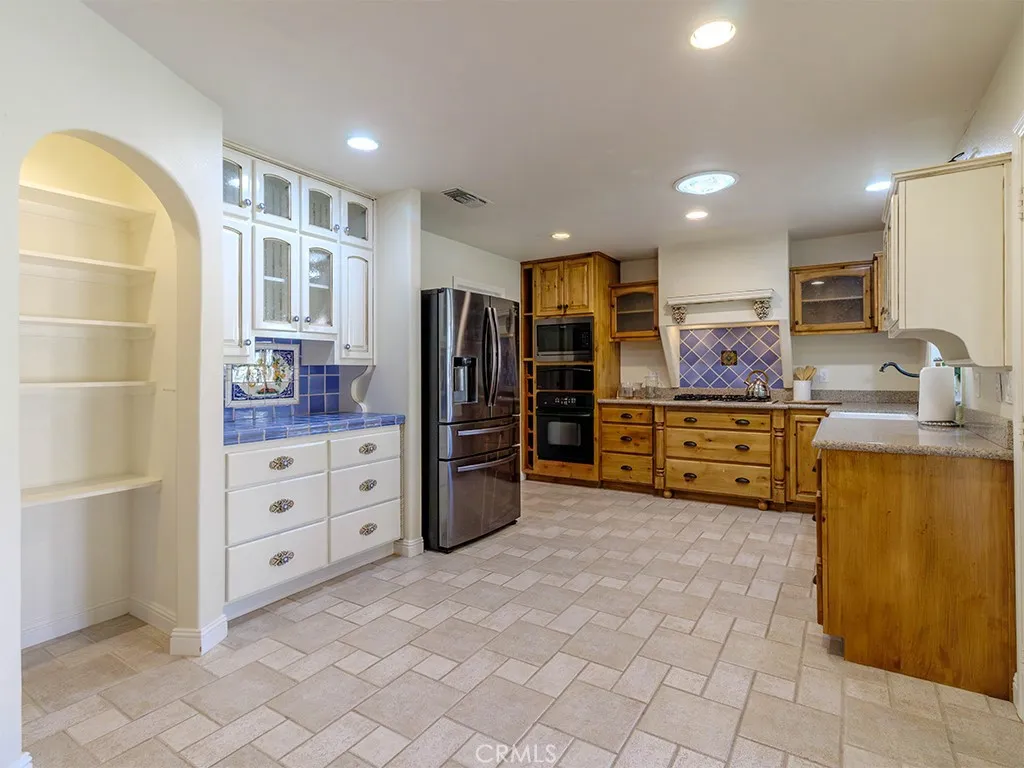 Additional image 6 of 802 Renee St, Redlands, CA 92374