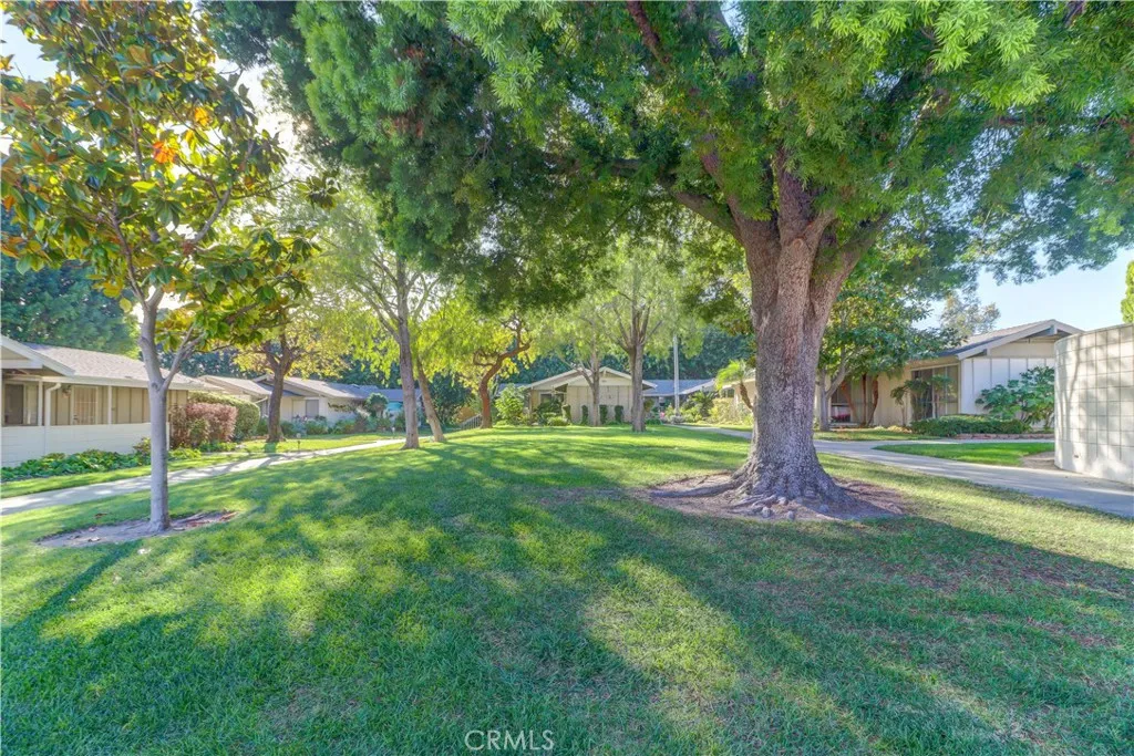 Property image for 335 Avenida Sevilla Unit B, Laguna Woods, CA 92637