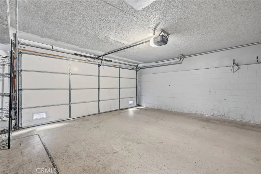 Additional image 80 of 13567 Valerio Street Unit F, Van Nuys, CA 91405