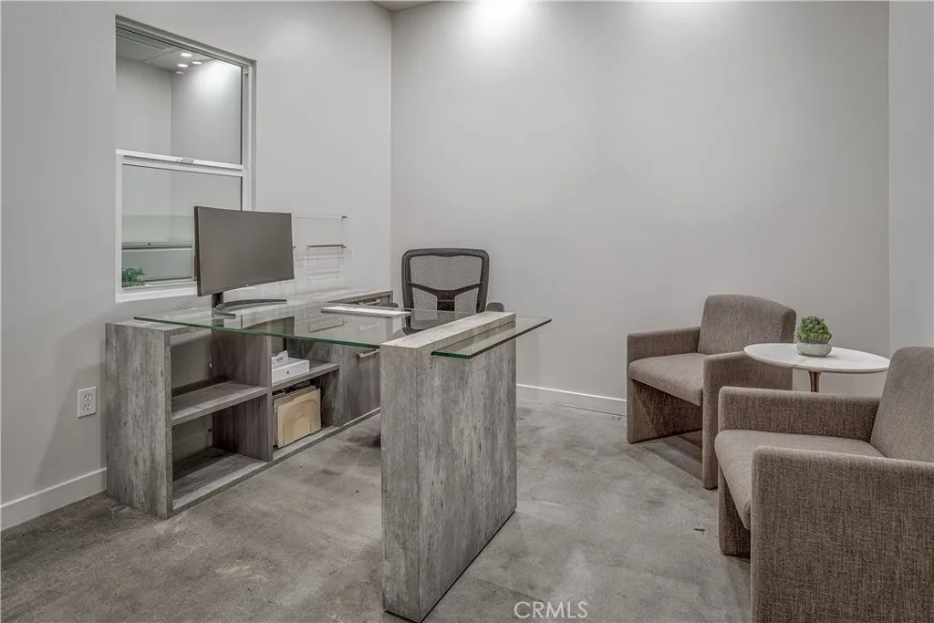 Additional image 28 of 2921 W Burbank Blvd, Burbank, CA 91505