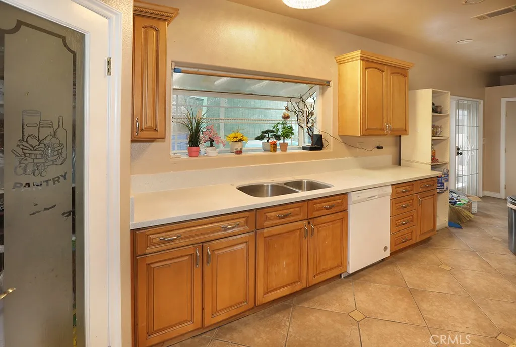 Additional image 5 of 13762 Pacific Avenue, Westminster, CA 92683