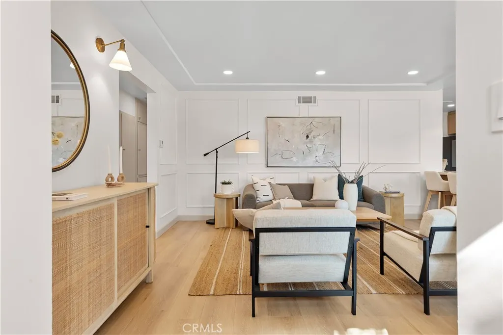 Additional image 6 of 925 W Autumn Dr, Anaheim, CA 92805