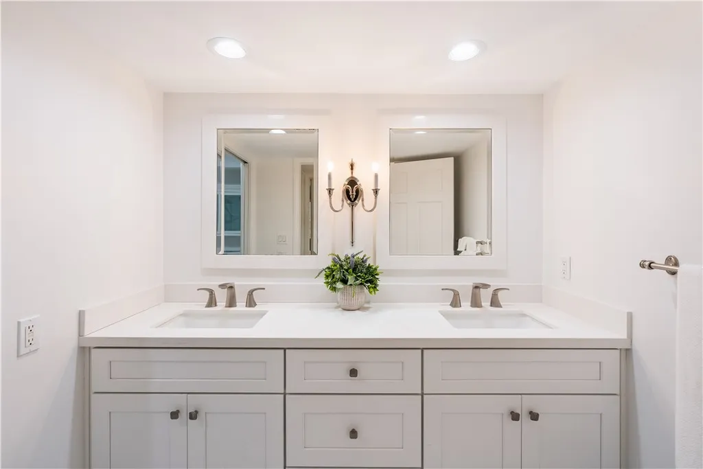 Additional image 37 of 2019 Sunset Plaza Drive, Los Angeles, CA 90069