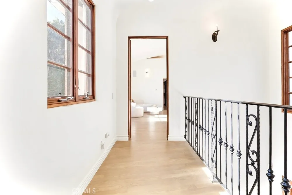 Additional image 103 of 1805 Outpost Drive, Los Angeles, CA 90068