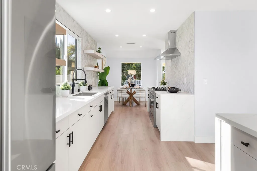 Additional image 75 of 5700 Vista Del Monte, Sherman Oaks, CA 91411