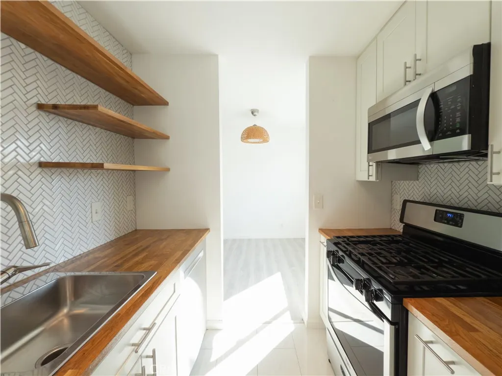 Additional image 10 of 22722 Malaga Way, Lake Forest, CA 92630