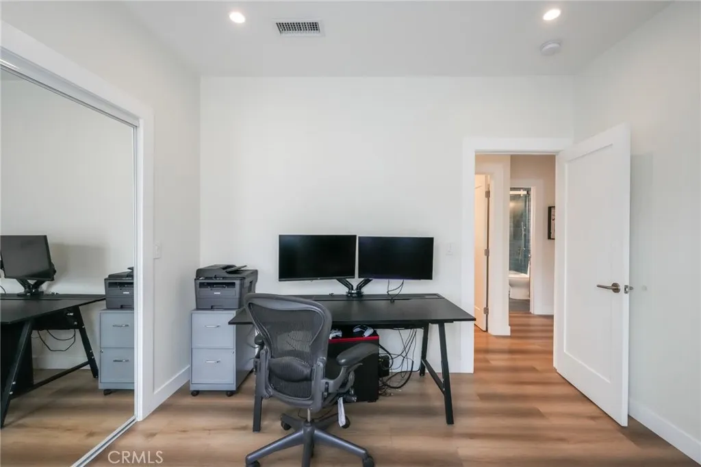 Additional image 38 of 3958 Seneca Avenue, Los Angeles, CA 90039