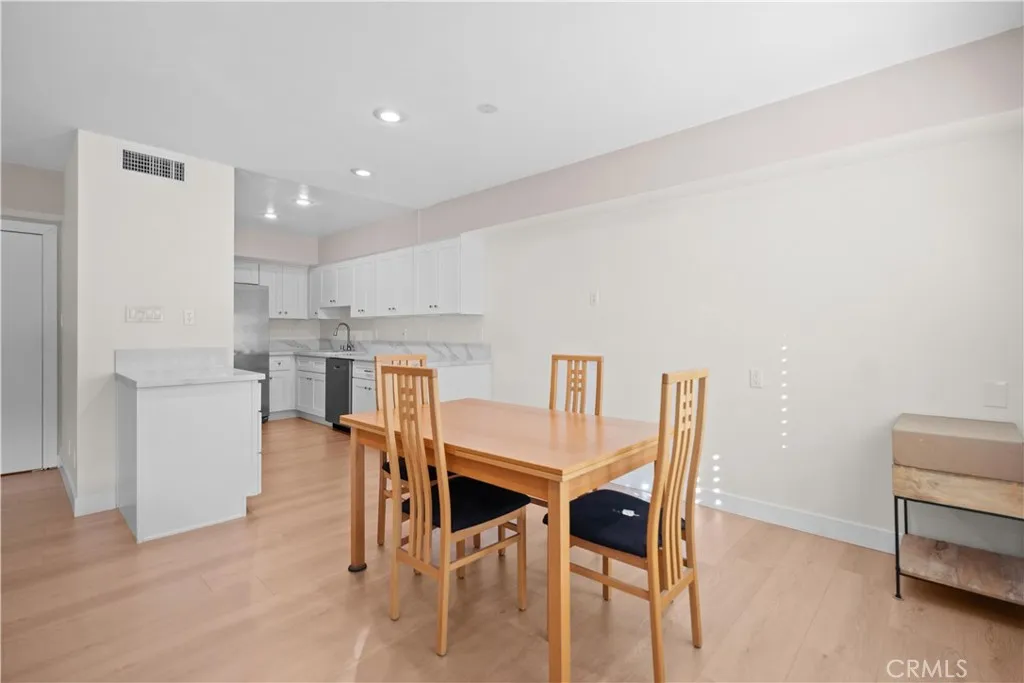 Additional image 39 of 395 S Oakland Avenue Unit 104, Pasadena, CA 91101