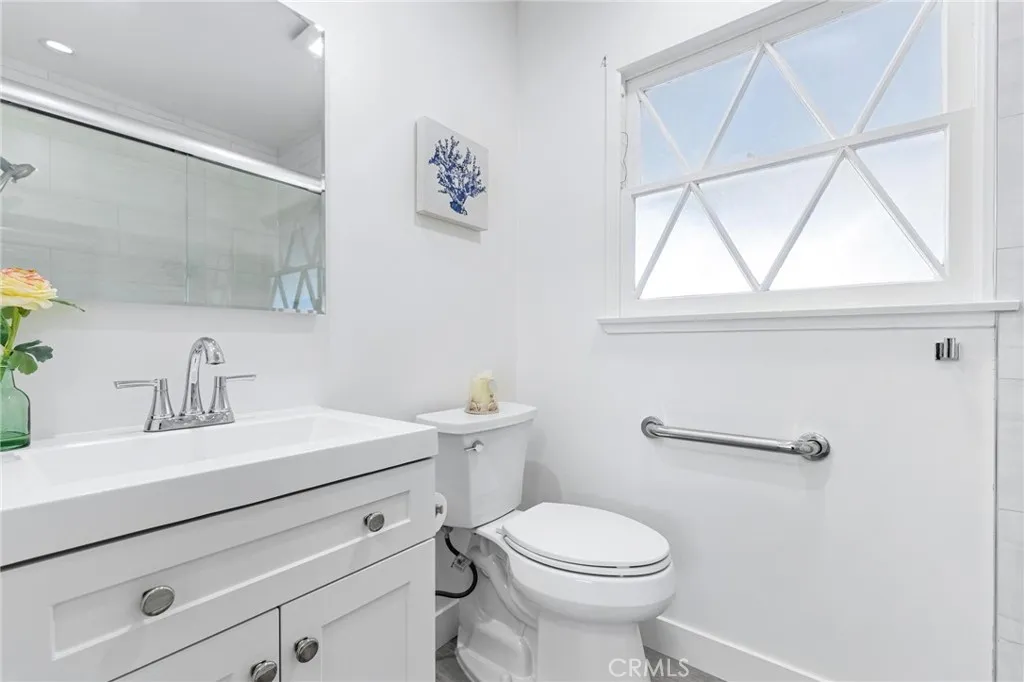 Additional image 89 of 8356 Vanalden, Northridge, CA 91324