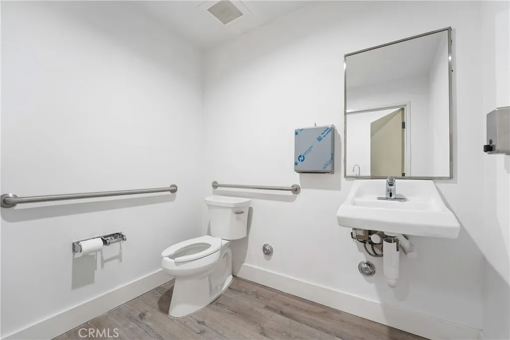 Additional image 9 of 5310 Laurel Canyon, Valley Village, CA 91607