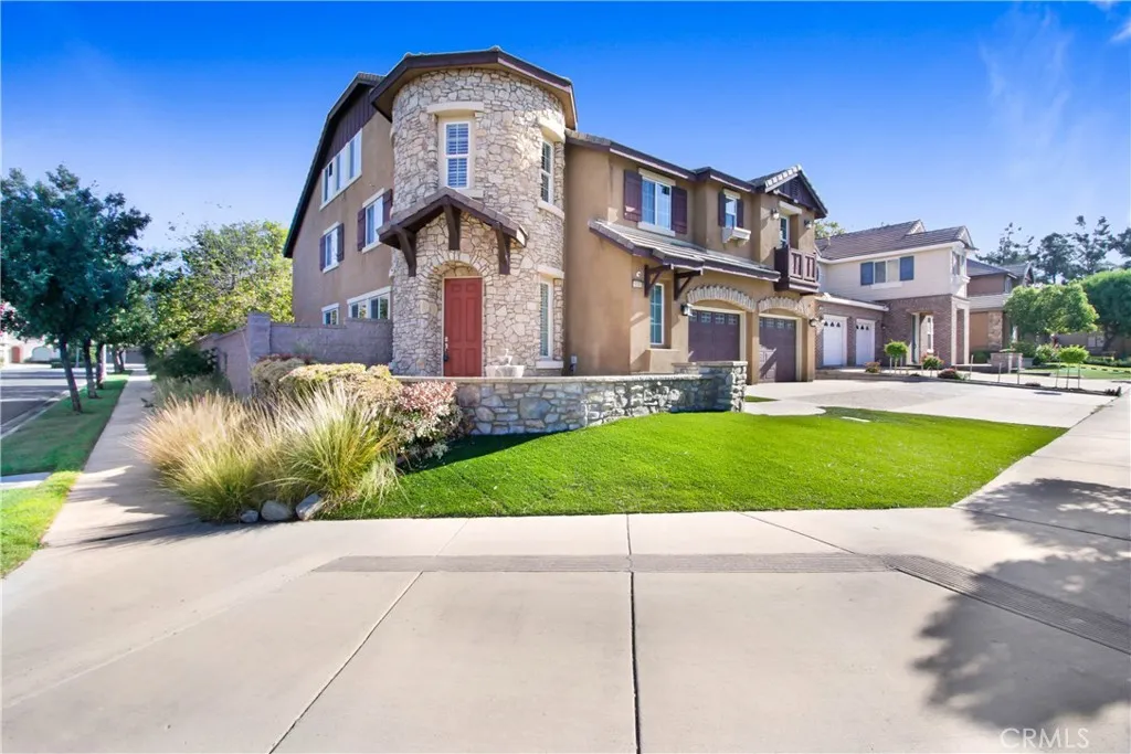 Additional image 4 of 15562 Sicily Lane, Fontana, CA 92336