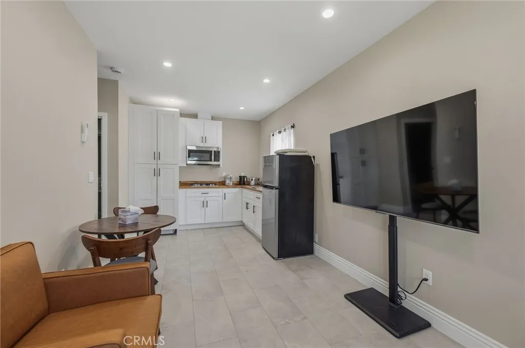 Additional image 83 of 23010 Hartland, West Hills, CA 91307