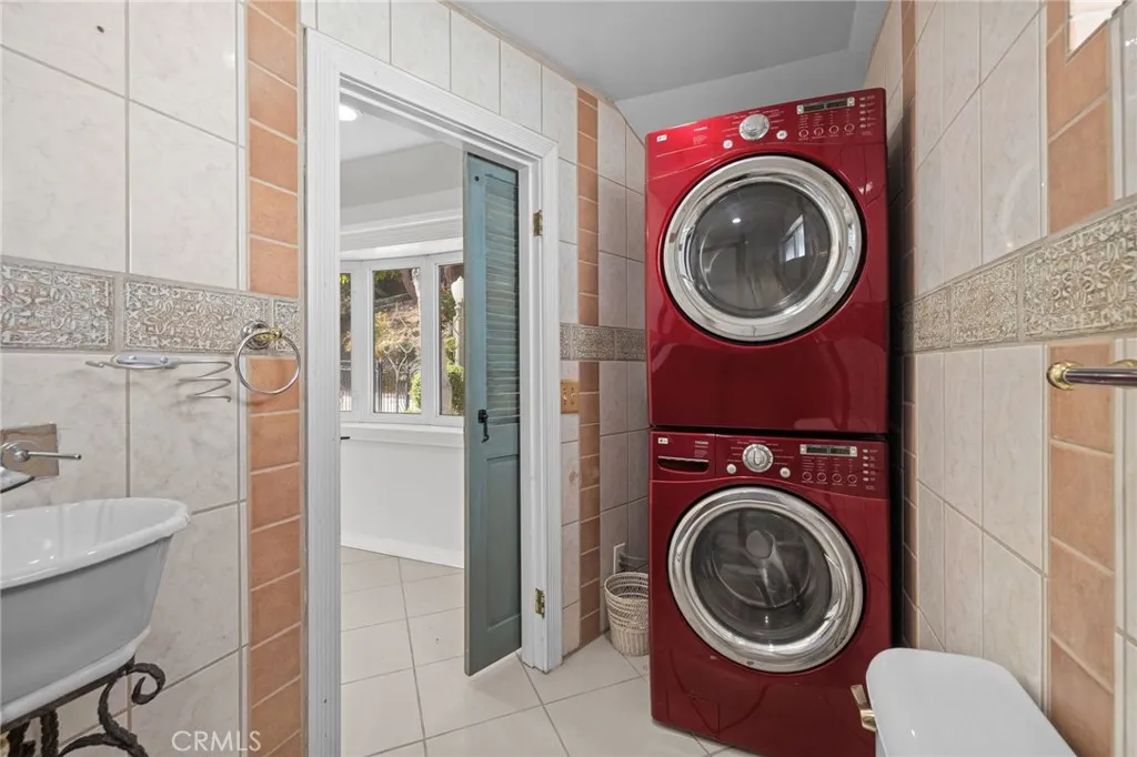 Additional image 116 of 3916 Carnavon, Los Angeles, CA 90027