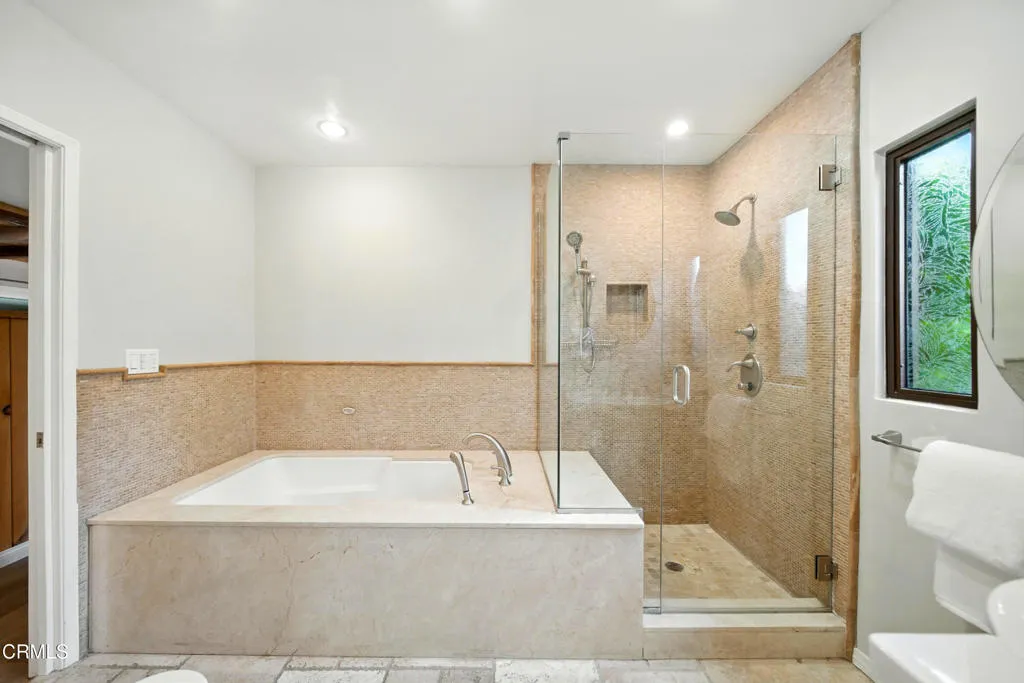 Additional image 64 of 5123 Caroli Lane, La Canada Flintridge, CA 91011