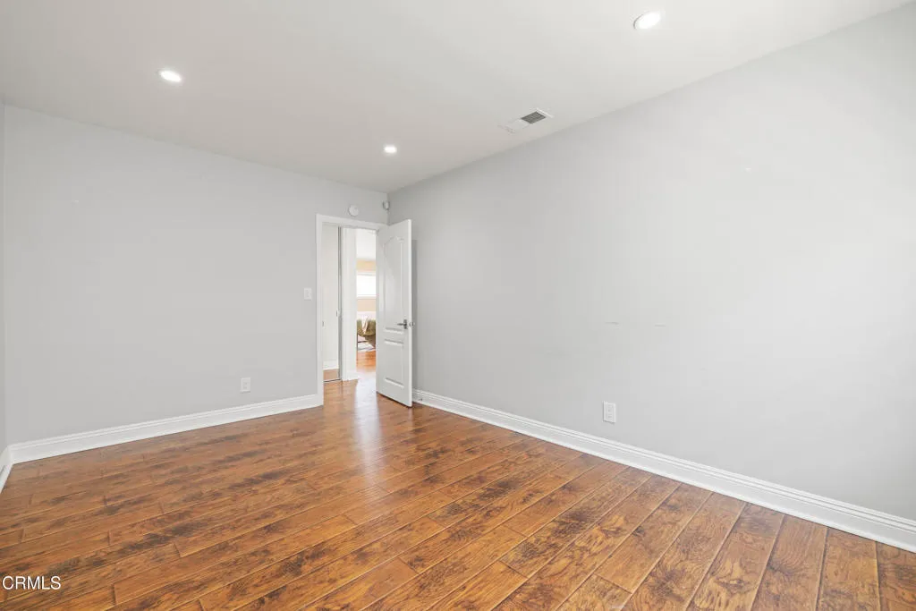 Additional image 32 of 4961 Alcove Avenue, Valley Village, CA 91607