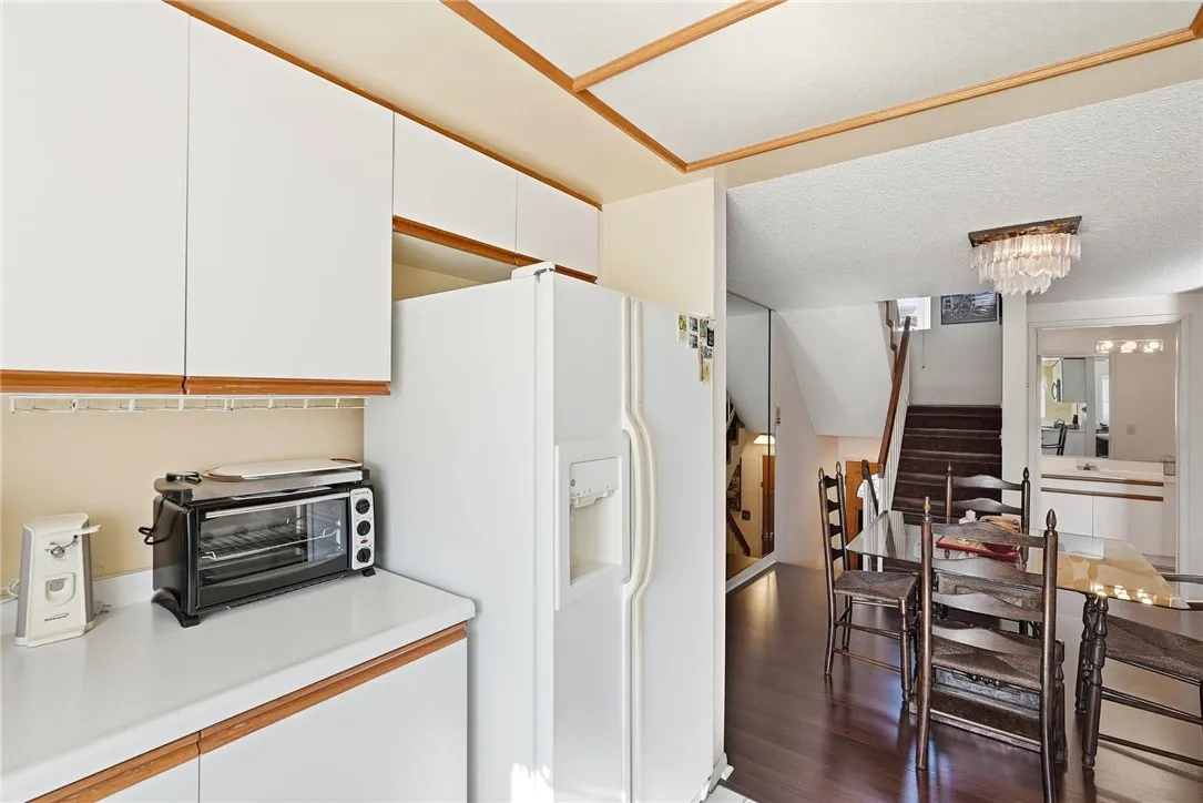 Additional image 44 of 871 S Lucerne Blvd Unit 2, Los Angeles, CA 90005