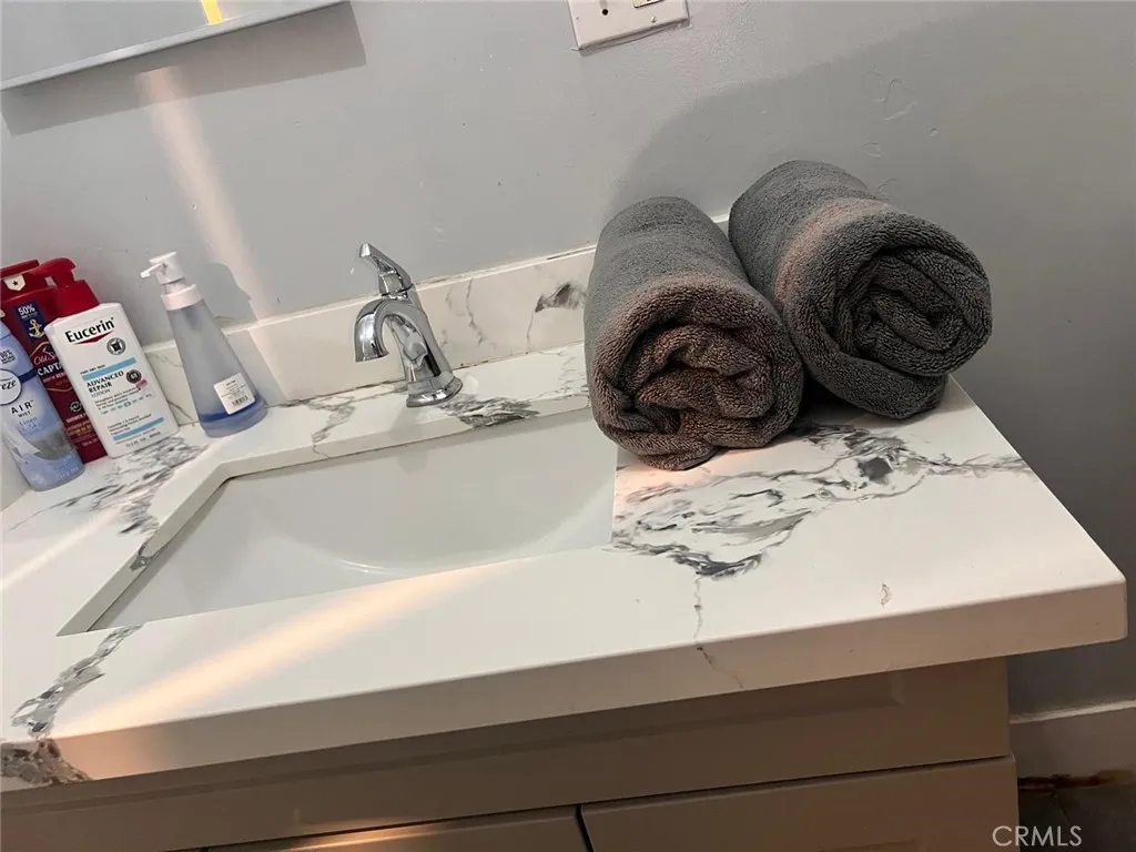 Additional image 17 of 1205 W 57th St, Los Angeles, CA 90037